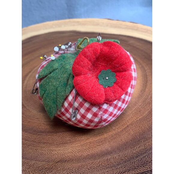 Vintage Gingham Tomato Pin Cushion with Safety Pins & Pins - Picture 9 of 14
